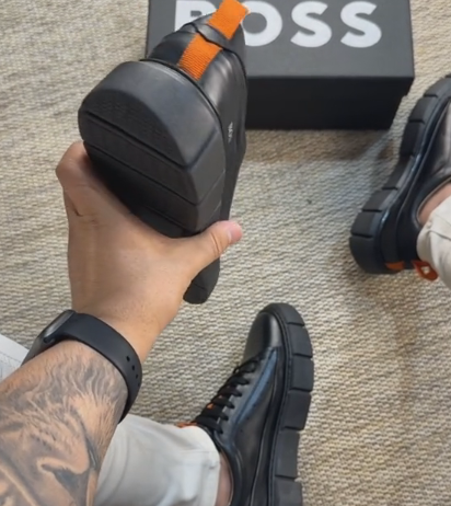 Unique Classy Sneakers