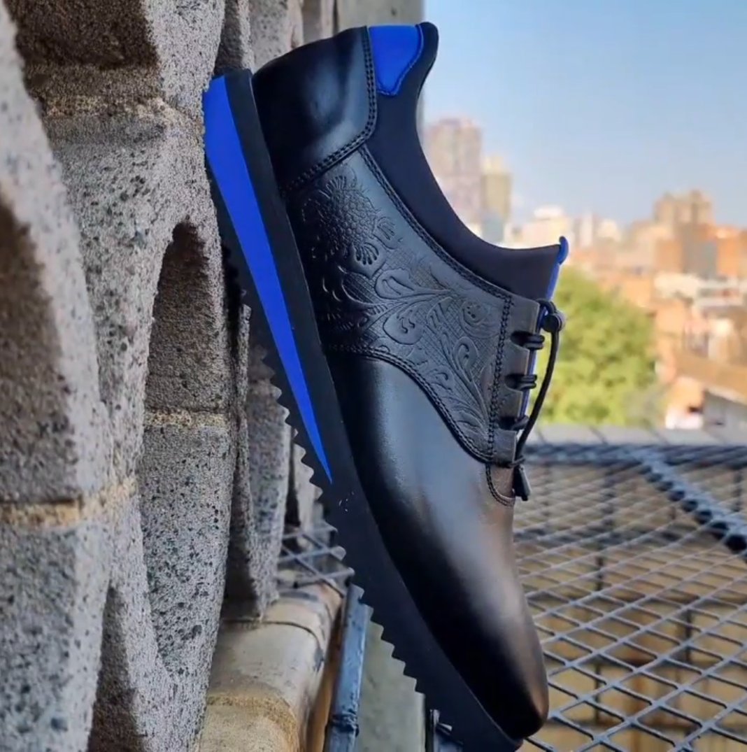 Men's Classic Leather Sneakers