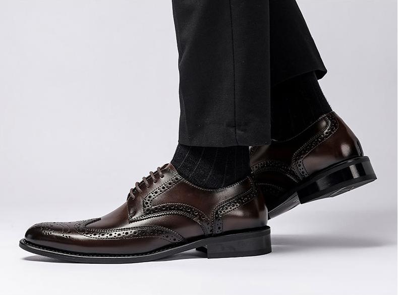 Men's Classic Wingtip Brogue Derby Shoes